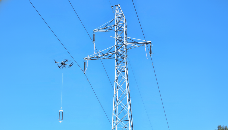 4.	Planujemy dalszy rozwój floty o drony transportowe, które ułatwią przeciąganie przewodów nad rzekami i wąwozami.