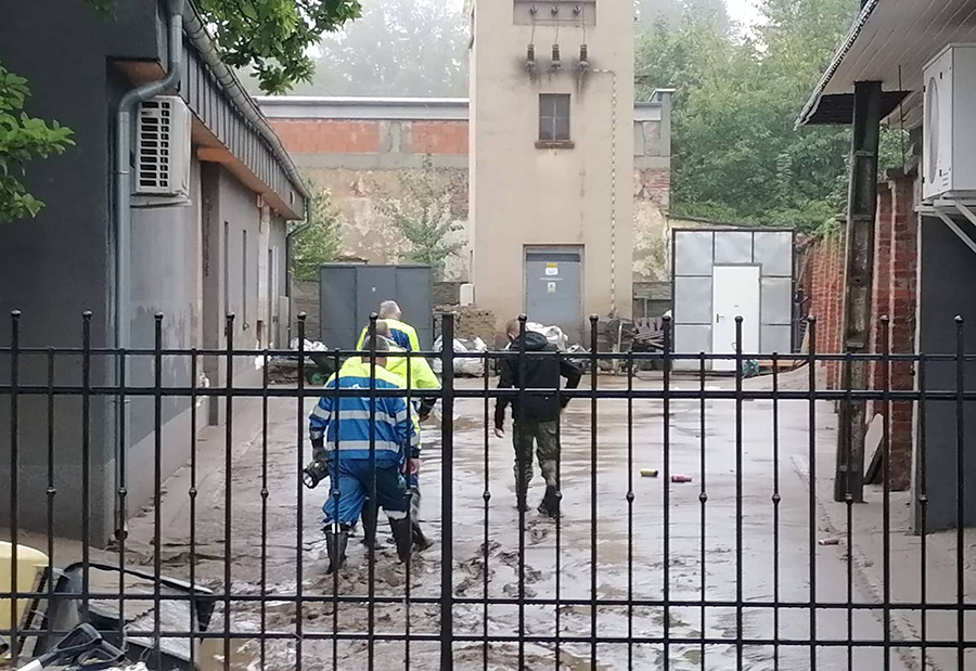 skutki powodzi dla infrastruktury energetycznej TAURON Dystrybucja – słupów i stacji elektroenergetycznych