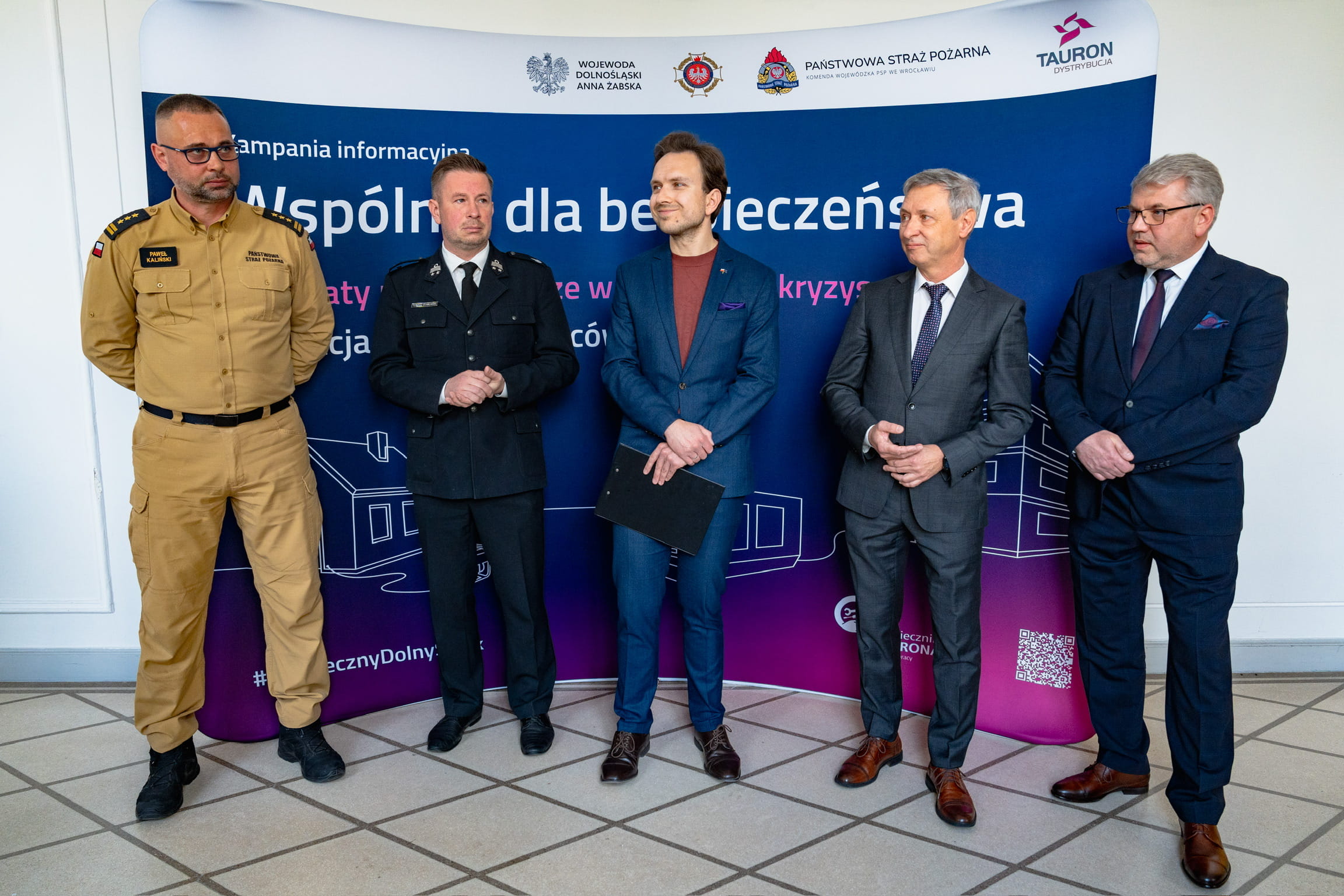 Kampania skierowana jest do mieszkańców i samorządów regionu. To inicjatywa, która w prosty sposób pomaga zrozumieć, jak korzystać z agregatów bez ryzyka – zarówno w domach, jak i w firmach czy instytucjach.