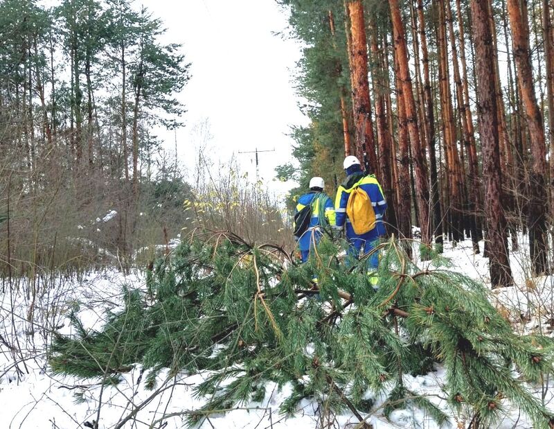 1.	Brygady pogotowia energetycznego nadal pracują bardzo intensywnie przywracając zasilanie ostatnim klientom.